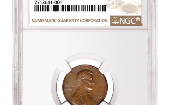 USA 1982-D Small Date Bronze Lincoln Memorial Penny NGC AU-58